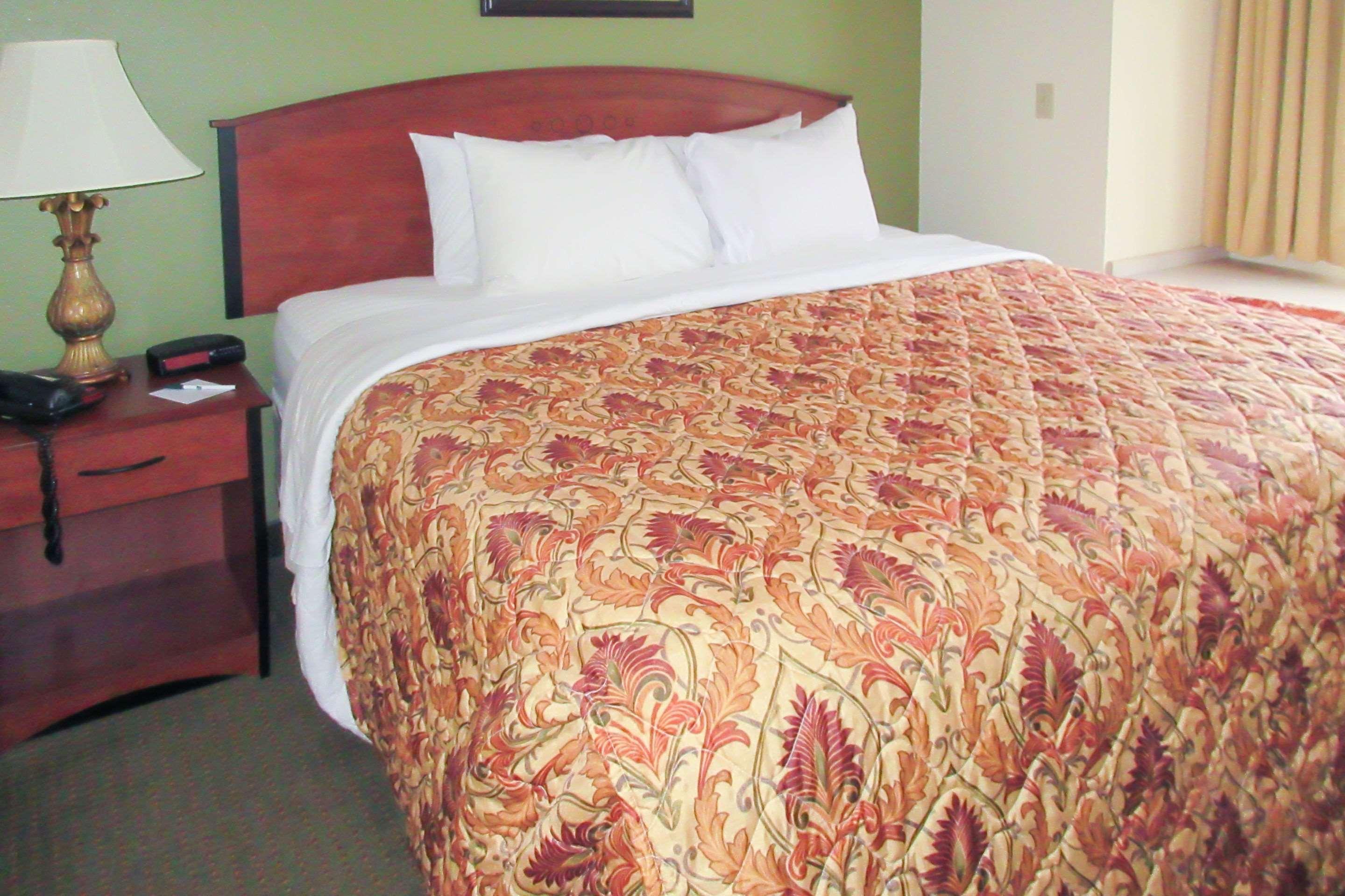 Quality Inn & Suites Prestonsburg Next To Mountain Arts Center Buitenkant foto