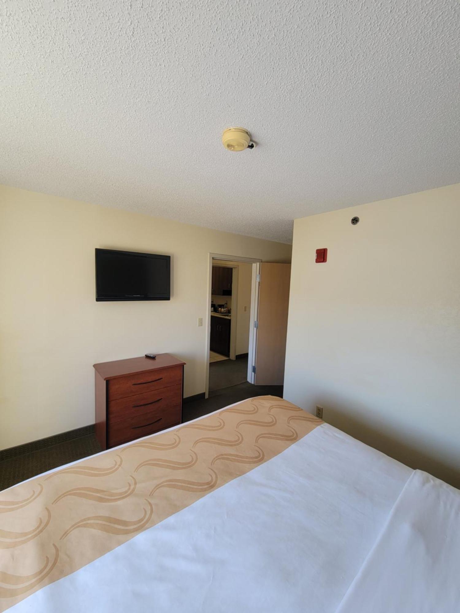 Quality Inn & Suites Prestonsburg Next To Mountain Arts Center Buitenkant foto